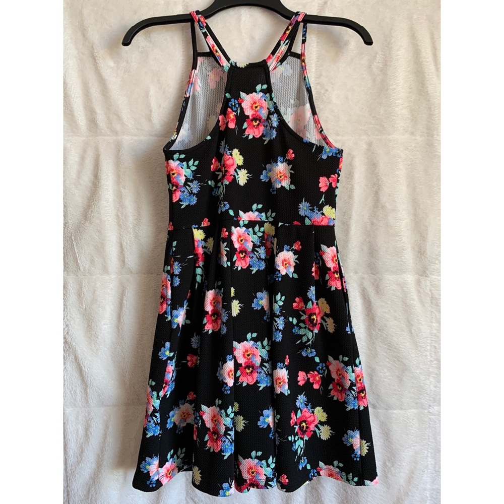 Bright Floral Dress - Picture 4 of 7
